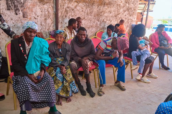 PROGRAMA DE ENTREGA DE CADEIRAS DE RODAS NO CENTRO PRINCESA DIANA